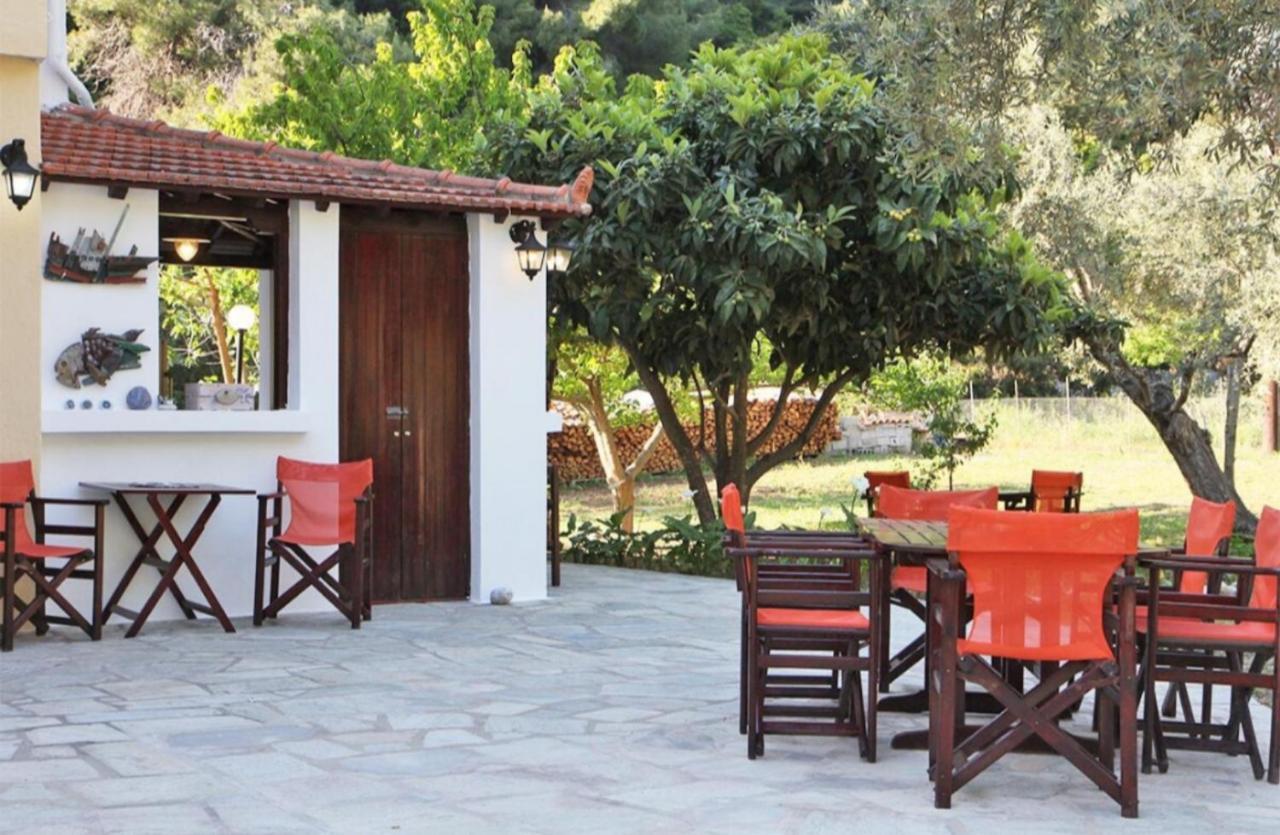 Limnonari Beach Rooms Skopelos Town Exterior foto